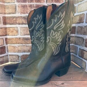 Ariat Black and Gray Western Boots